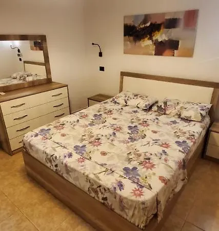 Helios Qerret House Apartment *