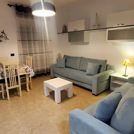 Helios Qerret House